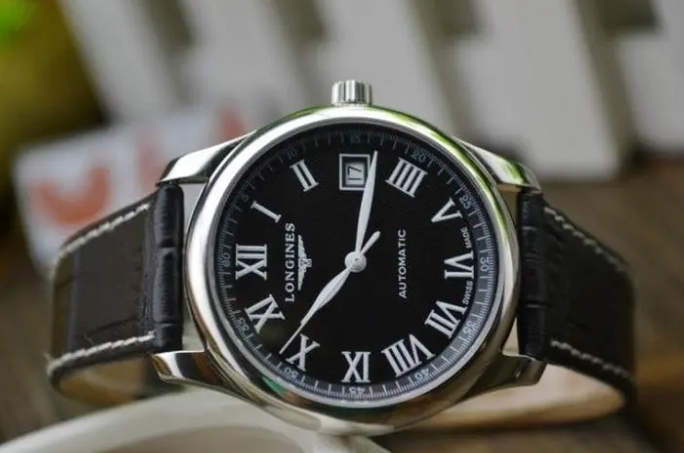 日常清潔浪琴手表的方法有哪些？