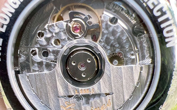 手表走時不準?浪琴發條修復指南,讓時光重回正軌!(圖) 手表走時不準?浪琴發條修復指南,讓時光重回正軌!(圖)